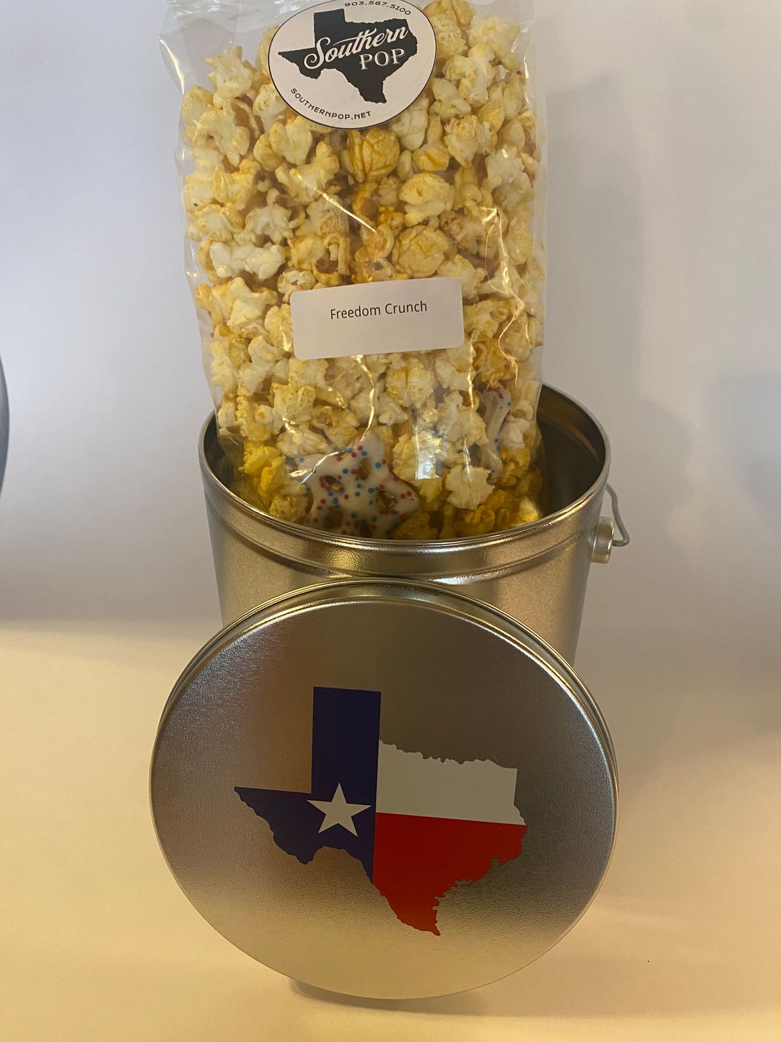 1 Gallon (Small) Tin With Popcorn
