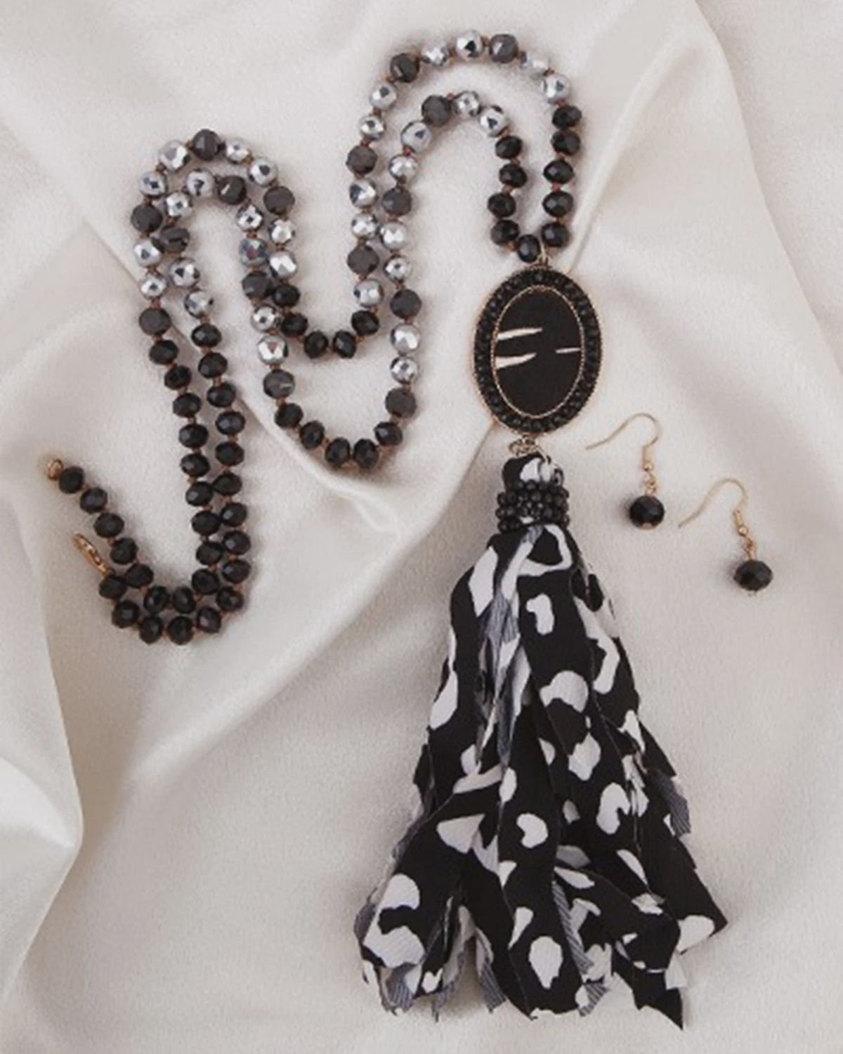 Blk/Wht Fabric Tassel Necklace