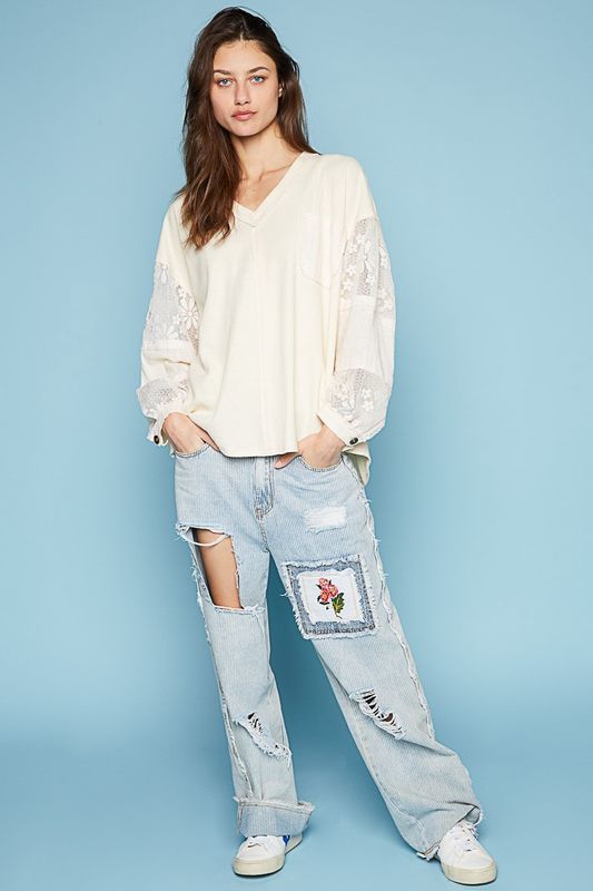 V-neck balloon sleeve crochet lace thermal top