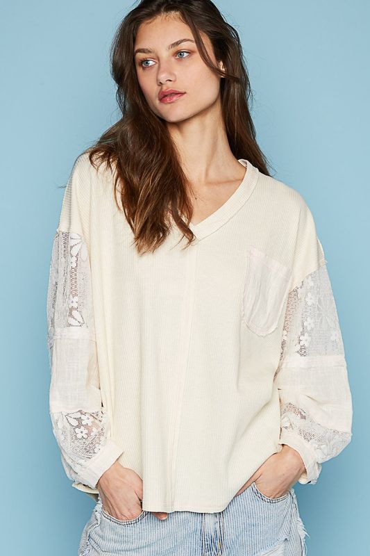 V-neck balloon sleeve crochet lace thermal top