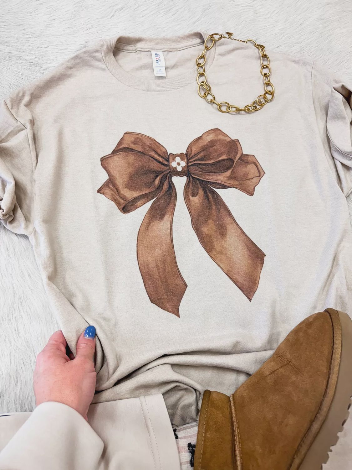 Darling Bow Tie Tee Reg/Plus