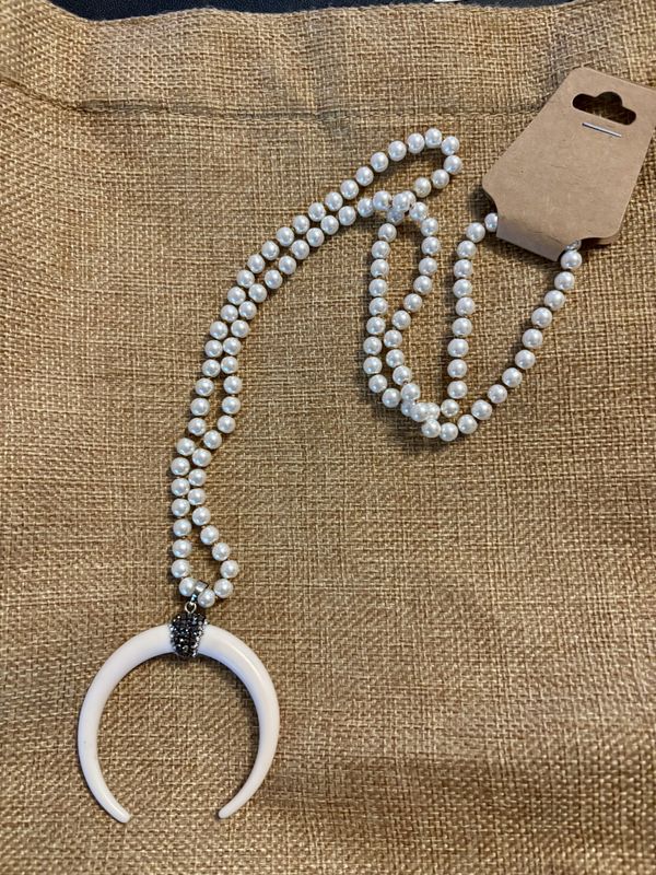 Crescent Horn w/ Pearl Beaded Necklace
