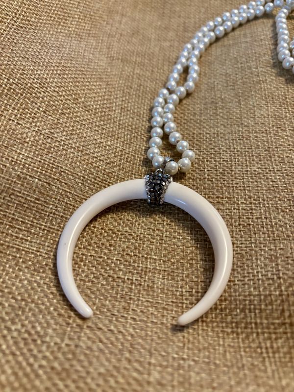 Crescent Horn w/ Pearl Beaded Necklace