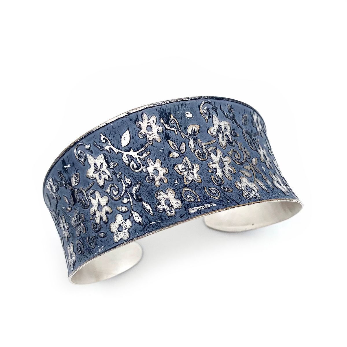 Silver Patina Bracelet – Blue Small Floral