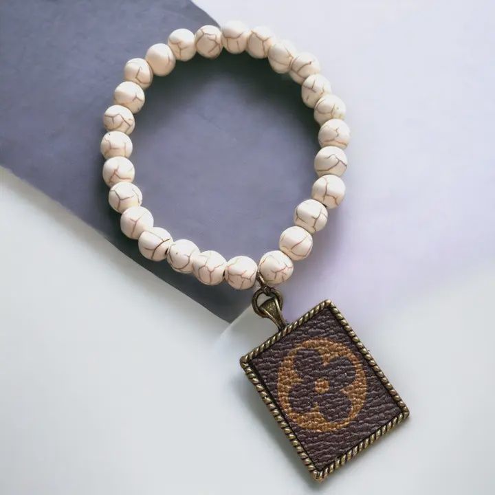 Howlite White 8mm Refurbished LV Bracelet