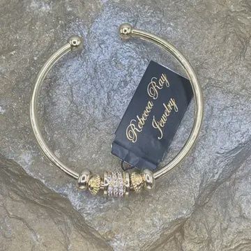 Dainty Cuff Bracelet with Crystal Stones