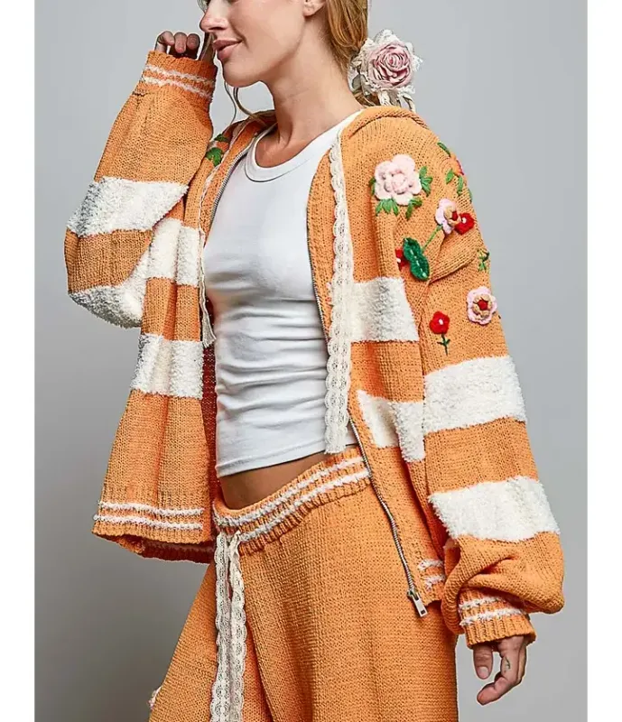 Striped Pattern 3D Embroidered Hoodie Zip Up Sweater Top