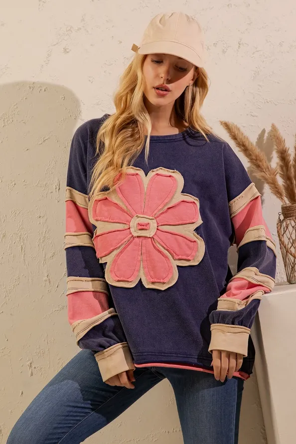 Groovy Bloom Pullover Reg|Plus