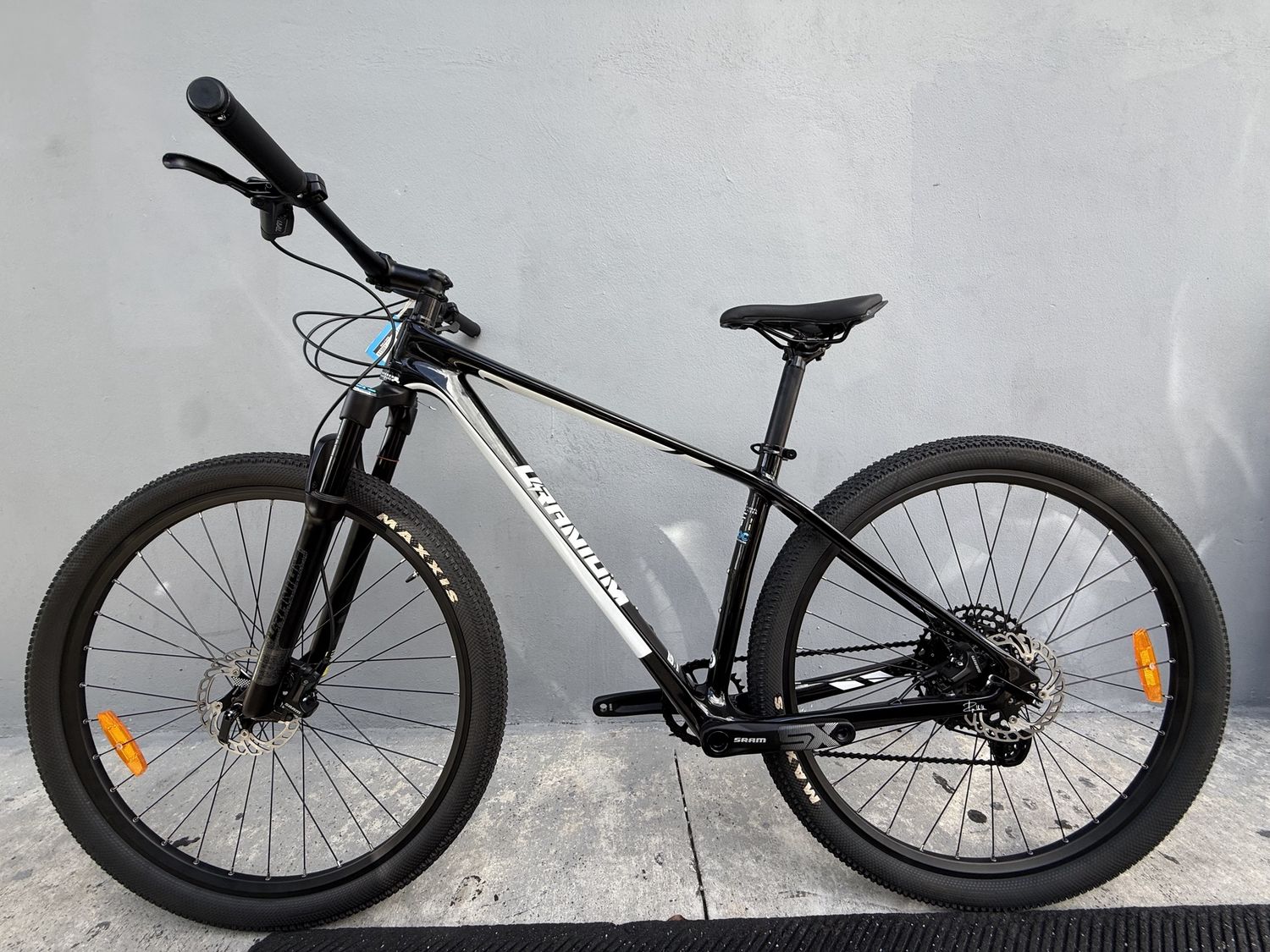 Uranium- Bike MTB Solar- Black- Size L, Size: M