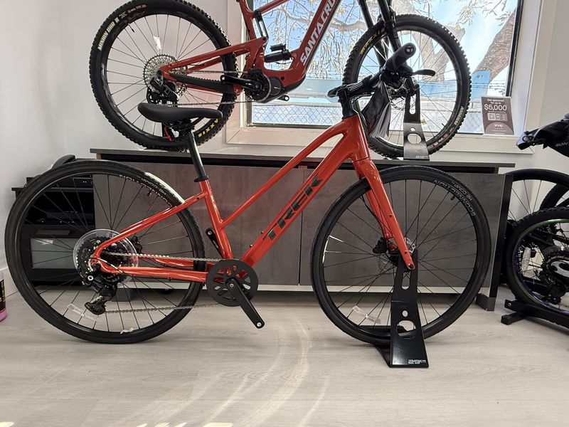 Trek-  FX Midstep Orange Size S