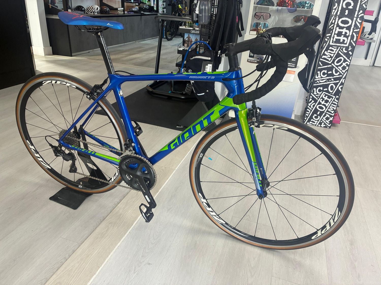 GIANT -Road Bike - Used