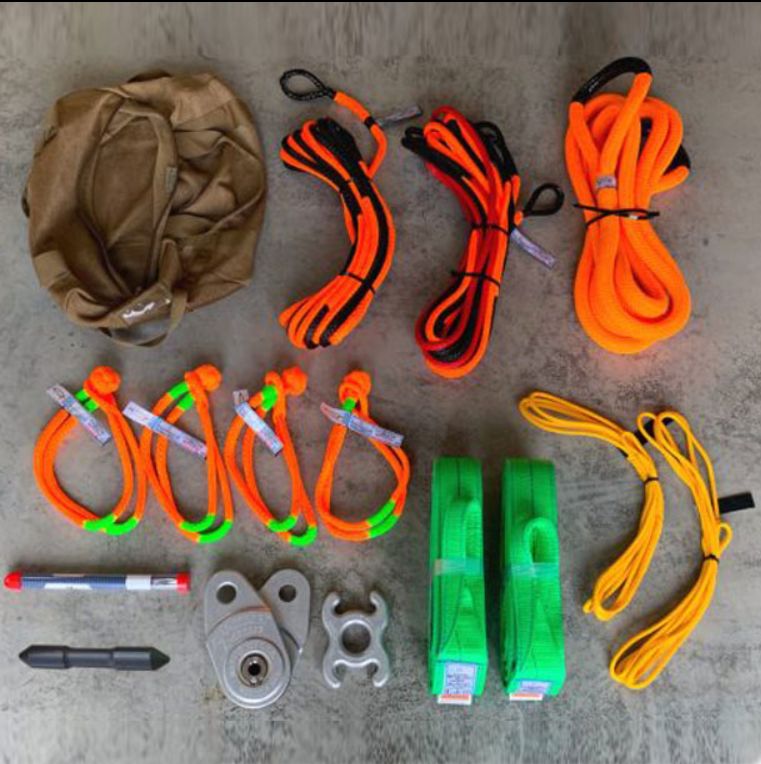 Safe-Xtract SX-20000 Vehicle Recovery Kit (4,000 – 12,500 lb Winch Capacity)