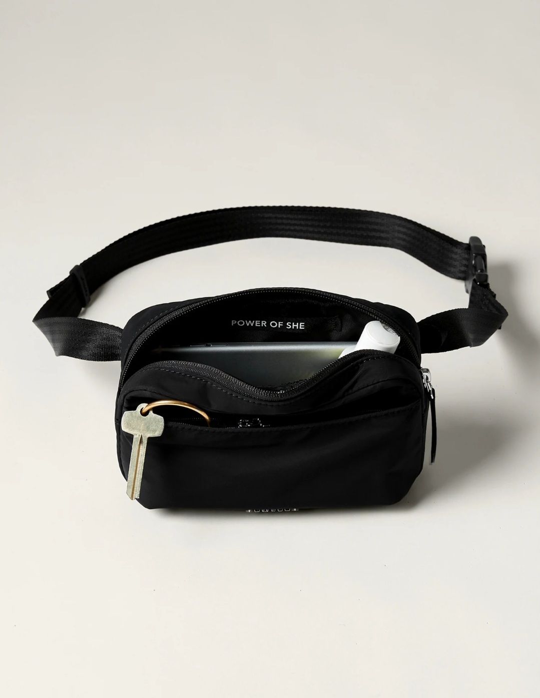 All About Belt Bag- Negra