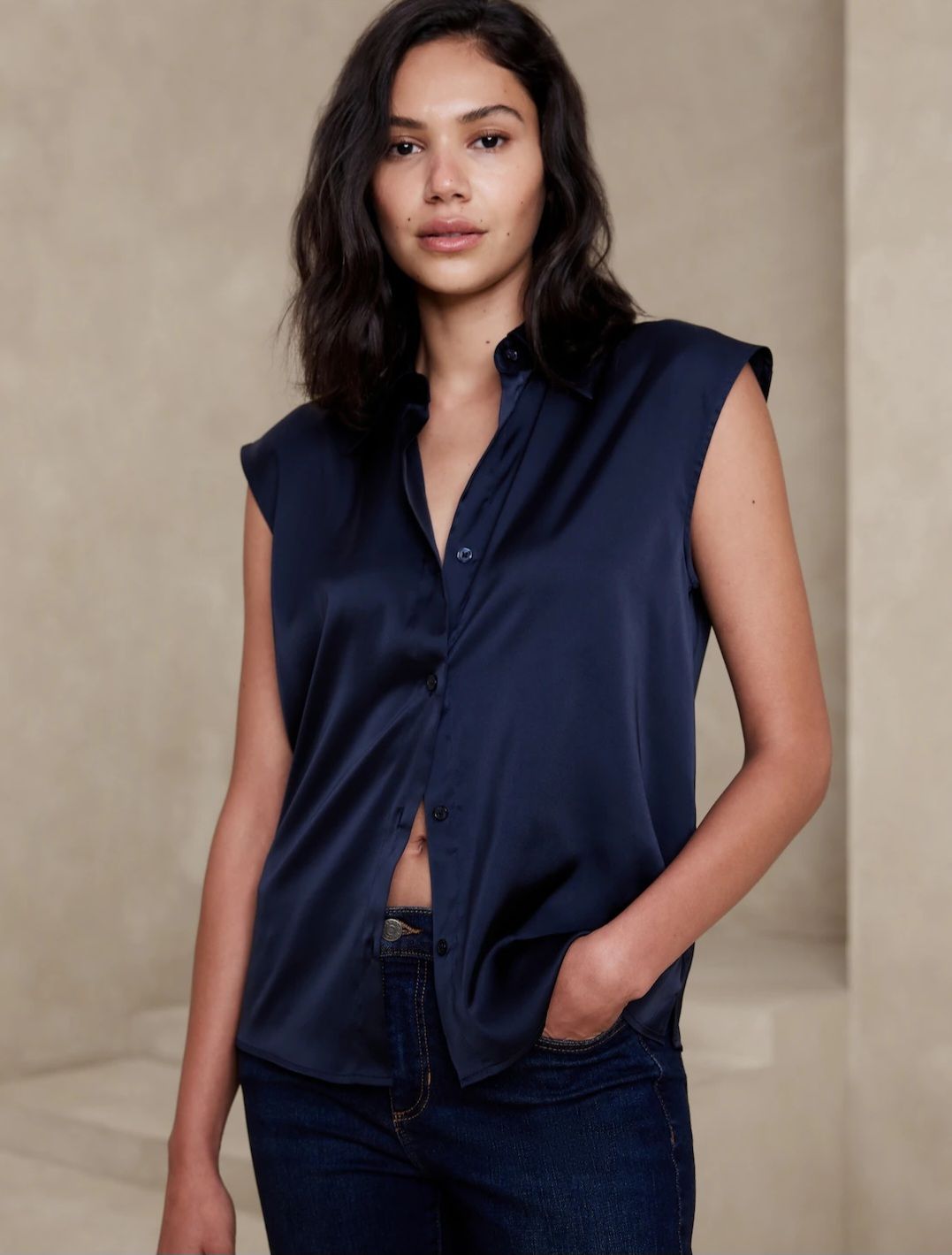 Blusa Sin Mangas con Cuello de Azul Marino