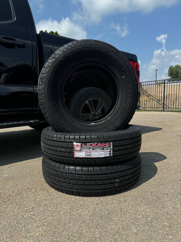 Lexani HT LT235/80r17 10pl