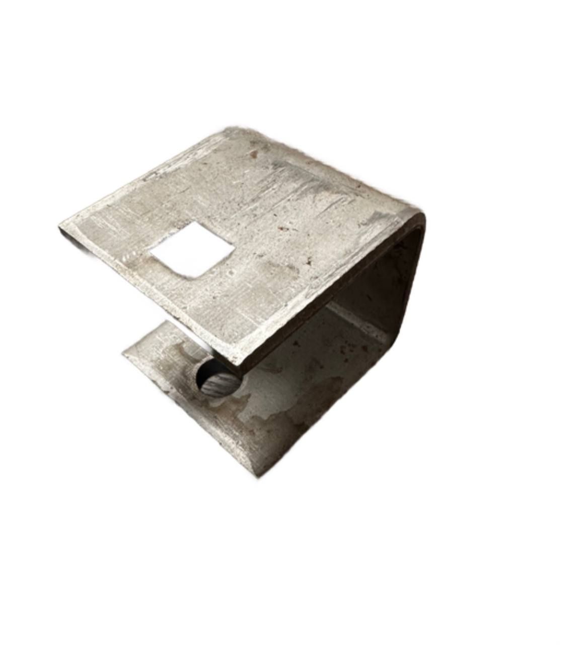Center hanger for equalizer  7k