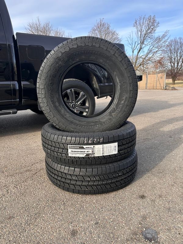 Firestone HT3 LT235/80r17 10pl