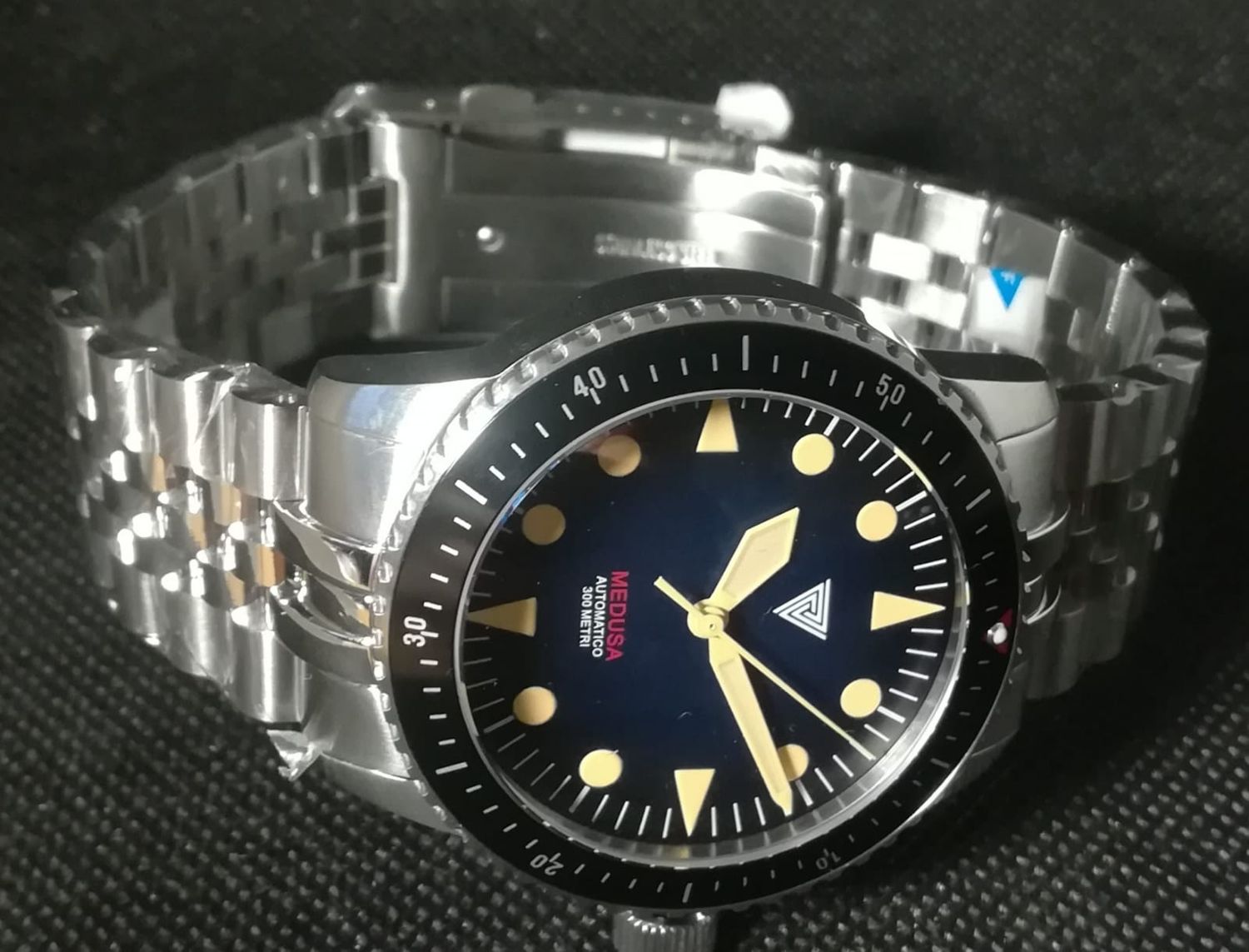 Vertigo Medusa Blue