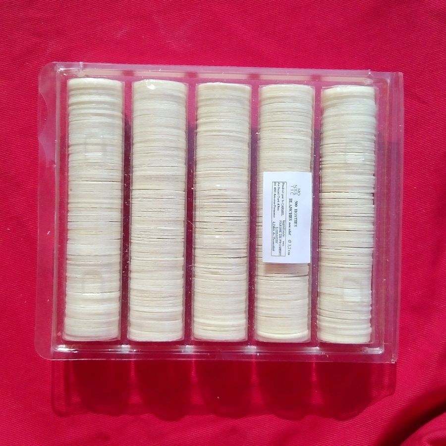 500 Petites hosties blanches gravées 3,2cm en boîte pas plus de 20 boîtes par commande Merci