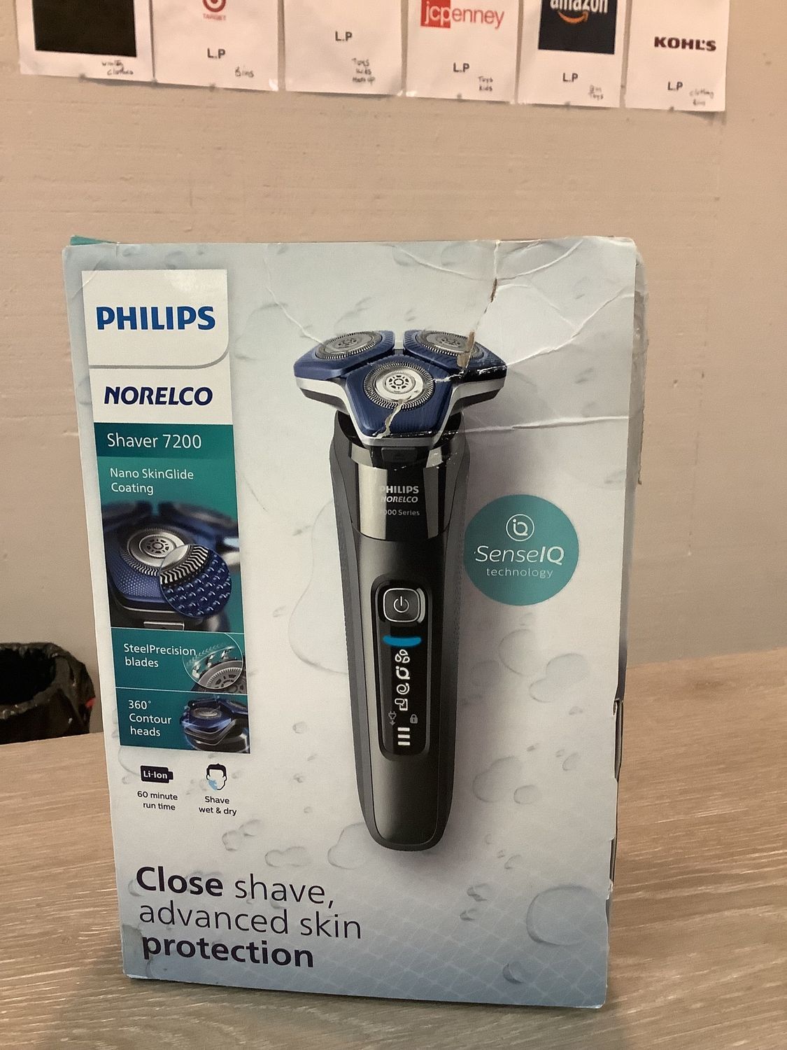 Philips Norelco Shaver 7200