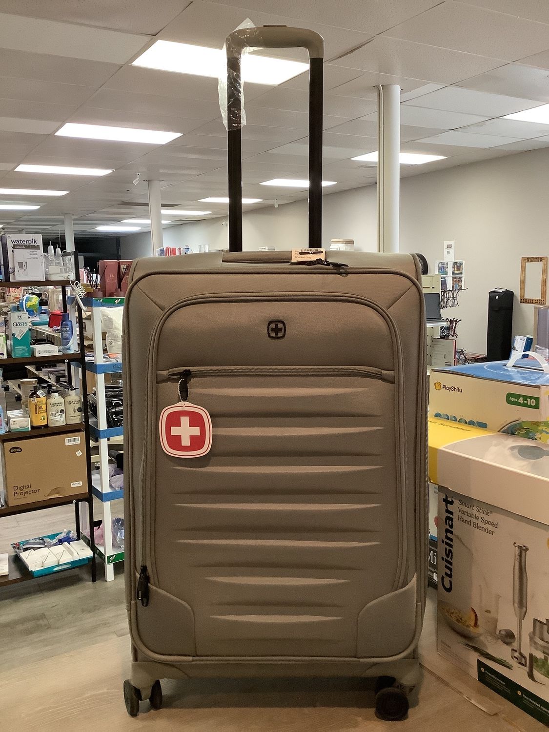 SwissGear checked grey Carry on tsa approved Meduim