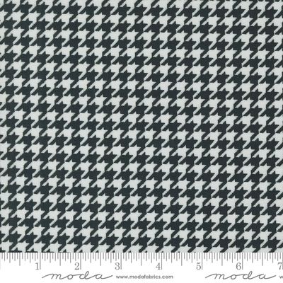 Sable Swan - Ebony Porcelain (Houndstooth)