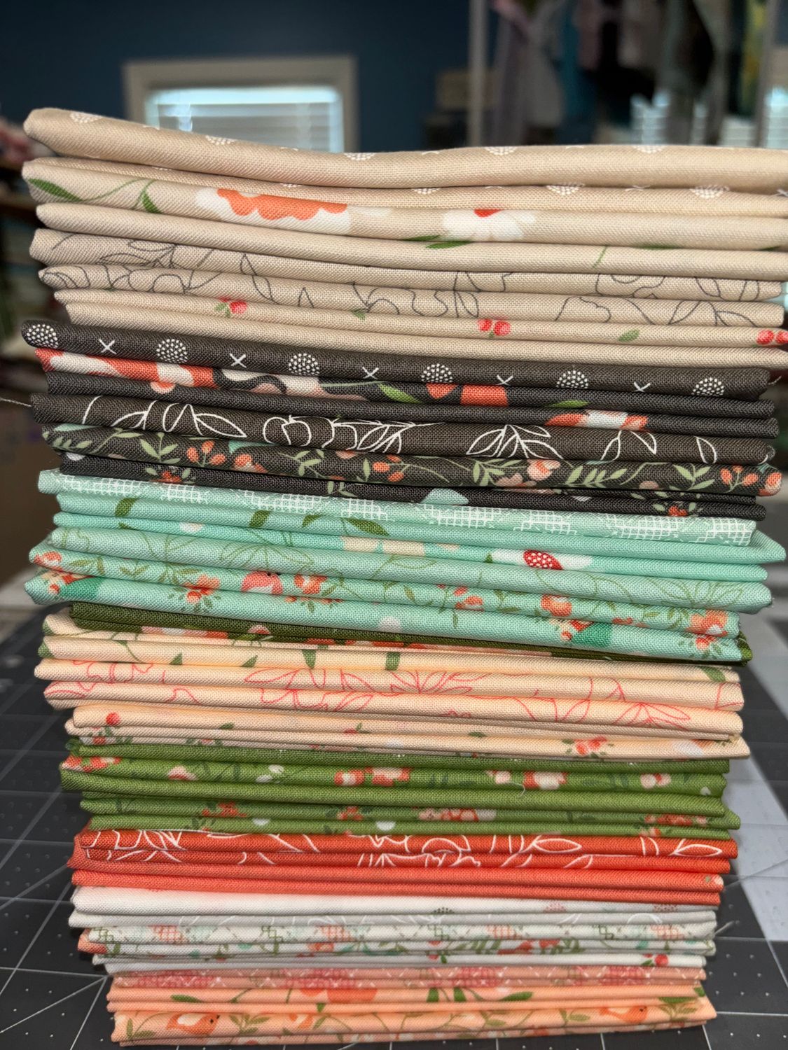 Abloom Fat Quarter Bundle - 33 Pieces