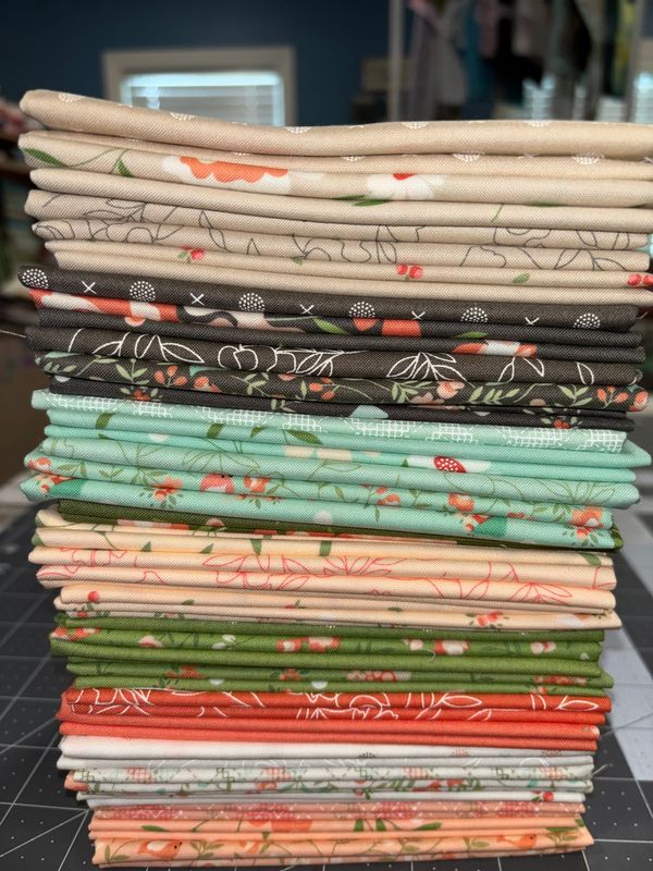 Abloom Fat Quarter Bundle - 33 Pieces