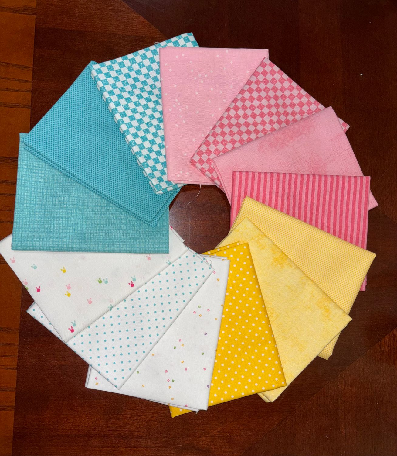 Shop Curated Fat Quarter Bundle - Sunshine and Flowers