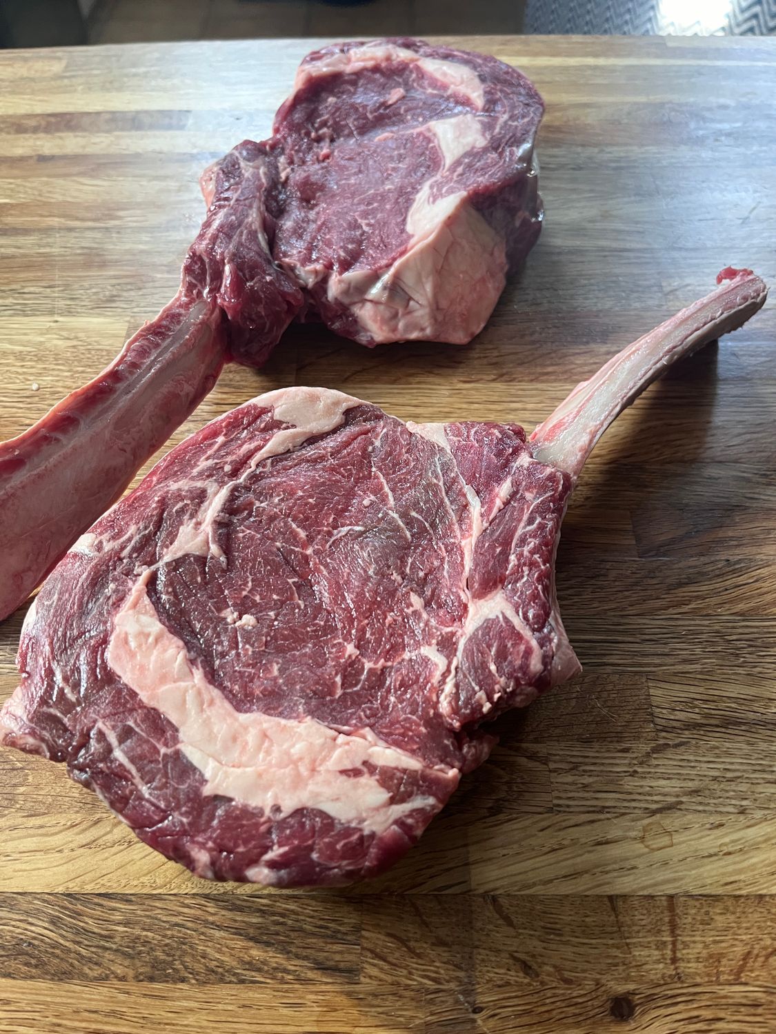 Belted Galloway Tomahawk Steak - 1kg