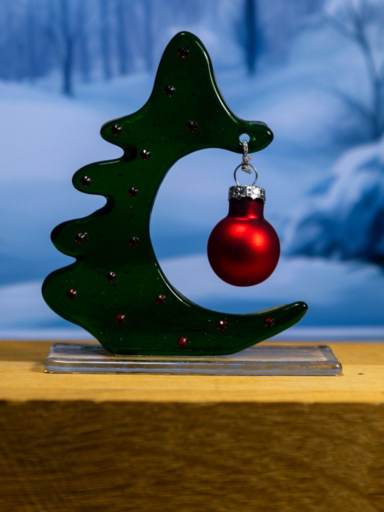 Juletræ med kugle i transparent glas 02