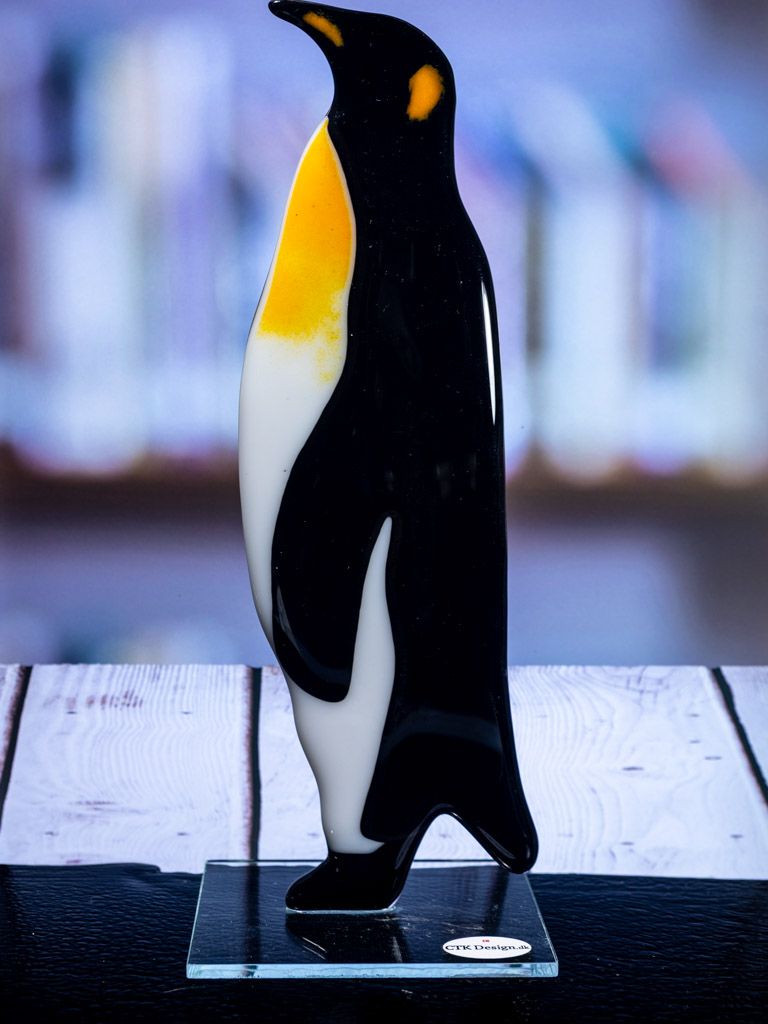 Glasfigur Pingvin på glasfod