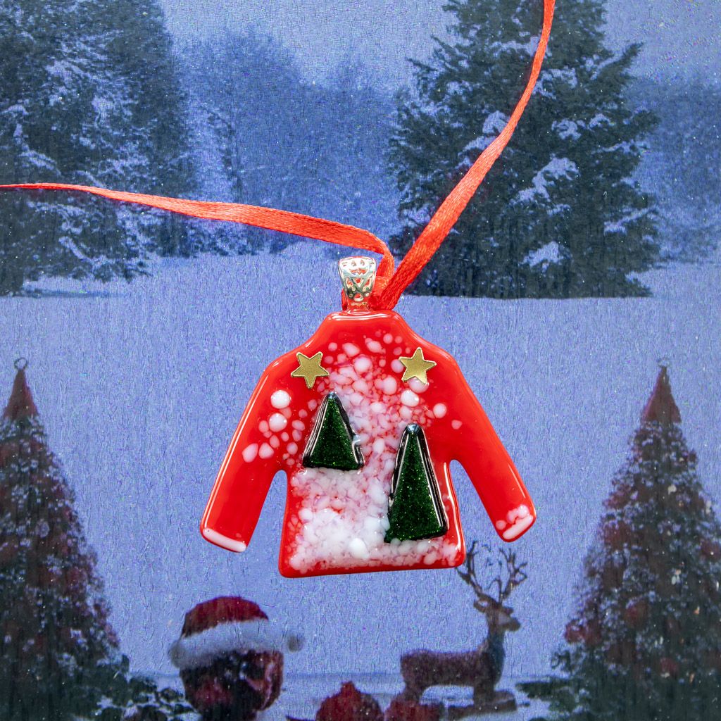 Julesweater, rød med 2 træer og guld stjerner, til ophæng