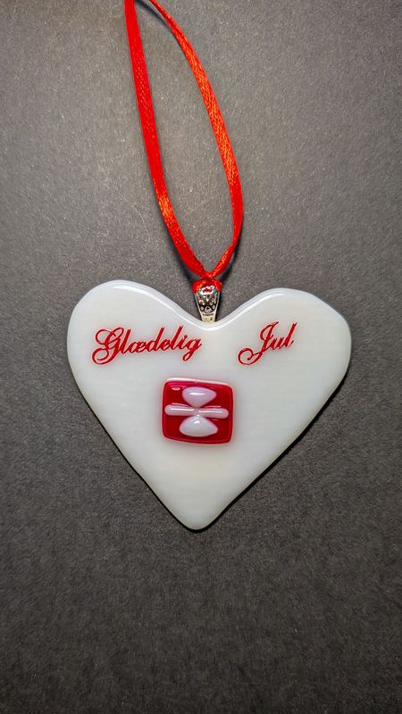Glasfigur, juletræspynt, Julegaven – Hjerte med "Glædelig Jul"