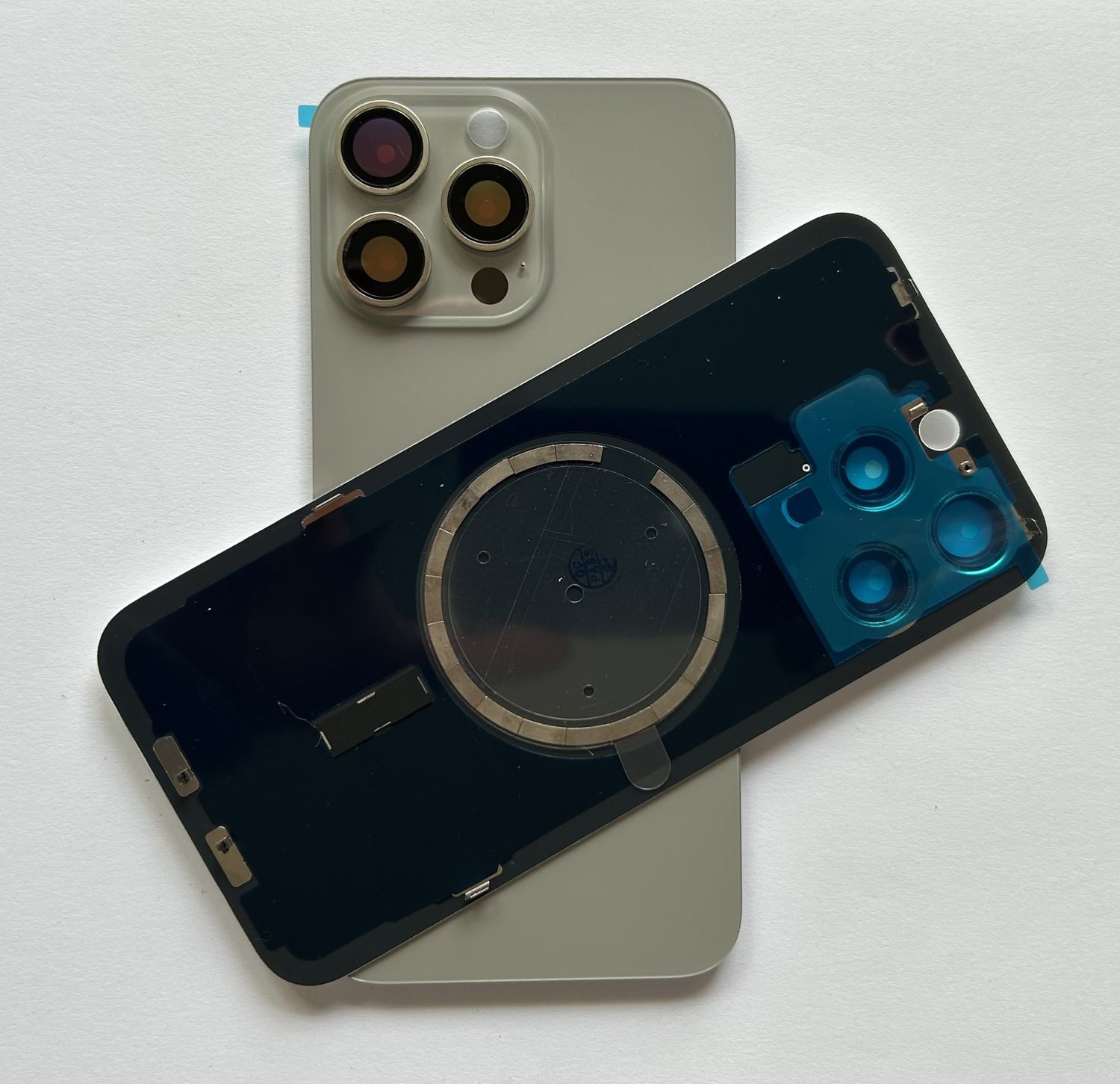 Tylna klapka  iPhone 15 Pro Natural Titan szara +Magnesy+Szkiełka Jakość PREMIUM Jedna-Część !