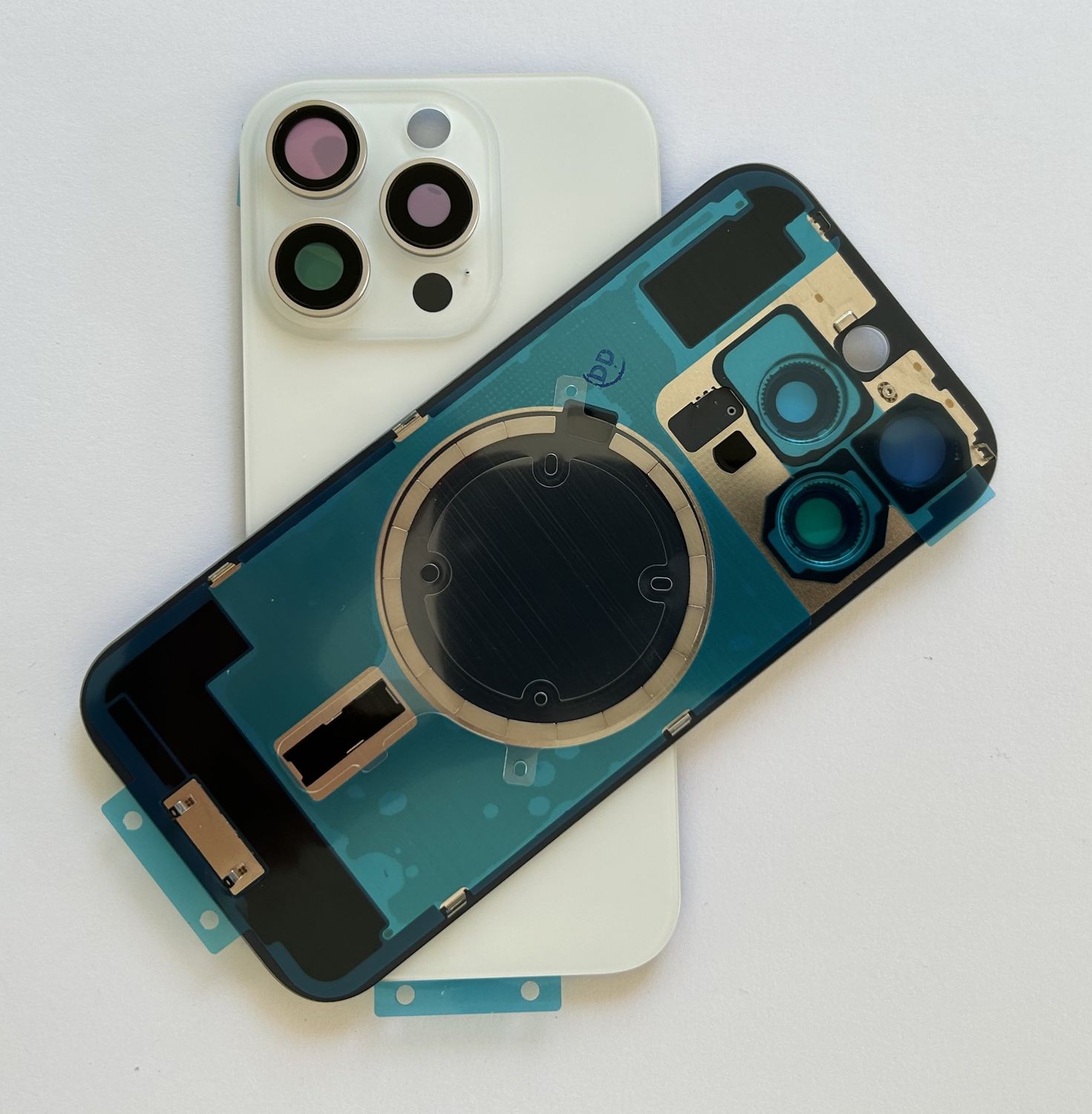 Tylna klapka  iPhone 16 Pro  Biała White +Magnesy+Szkiełka