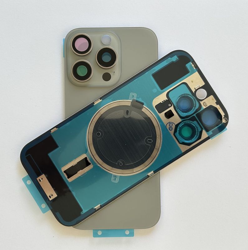 Tylna klapka  iPhone 16 Pro  Desert Srebrna+Magnesy+Szkiełka