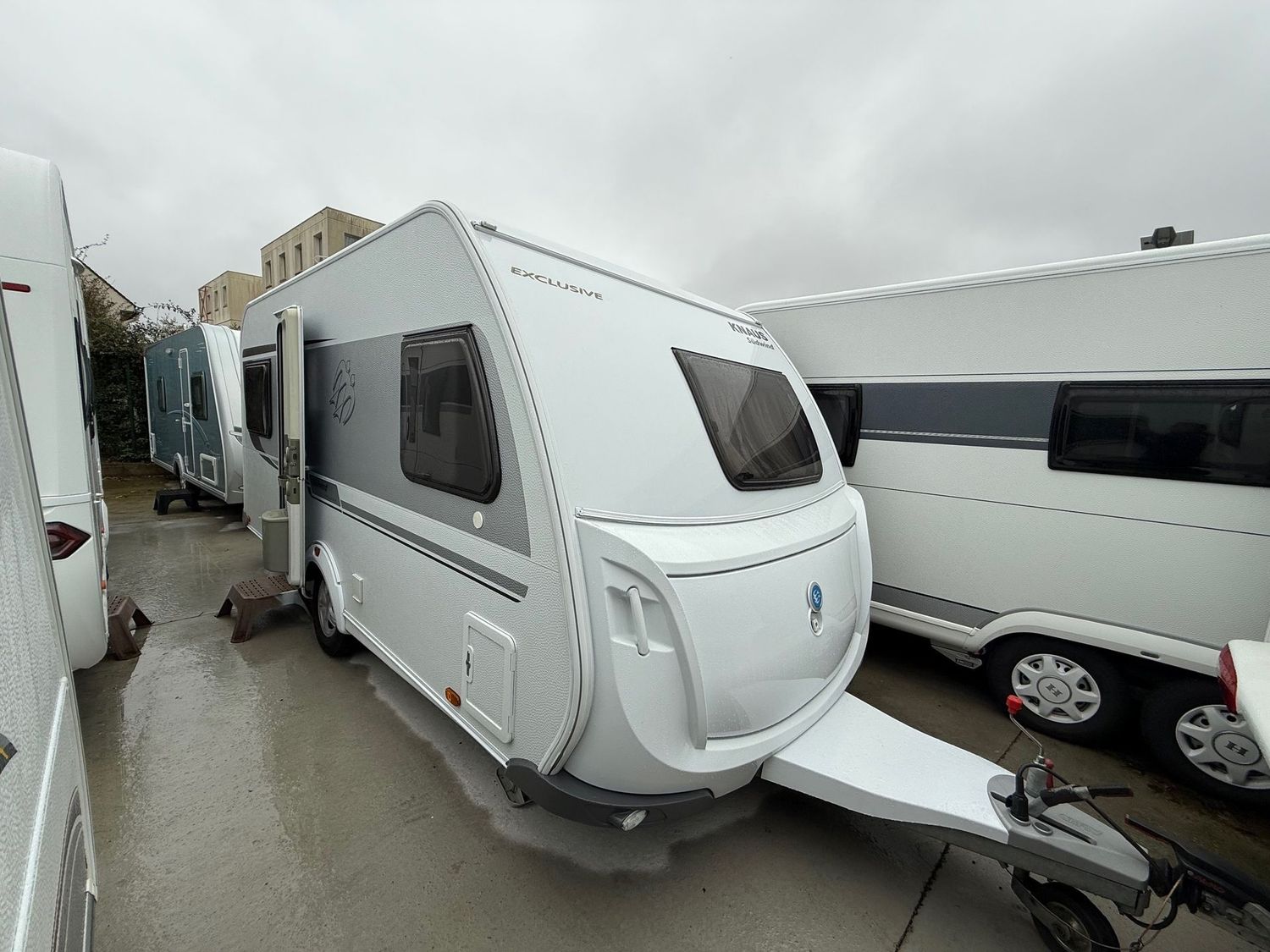KNAUS 450 FU EXCLUSIVE 13 490€ KNAUS 450 FU EXCLUSIVE 13 490€