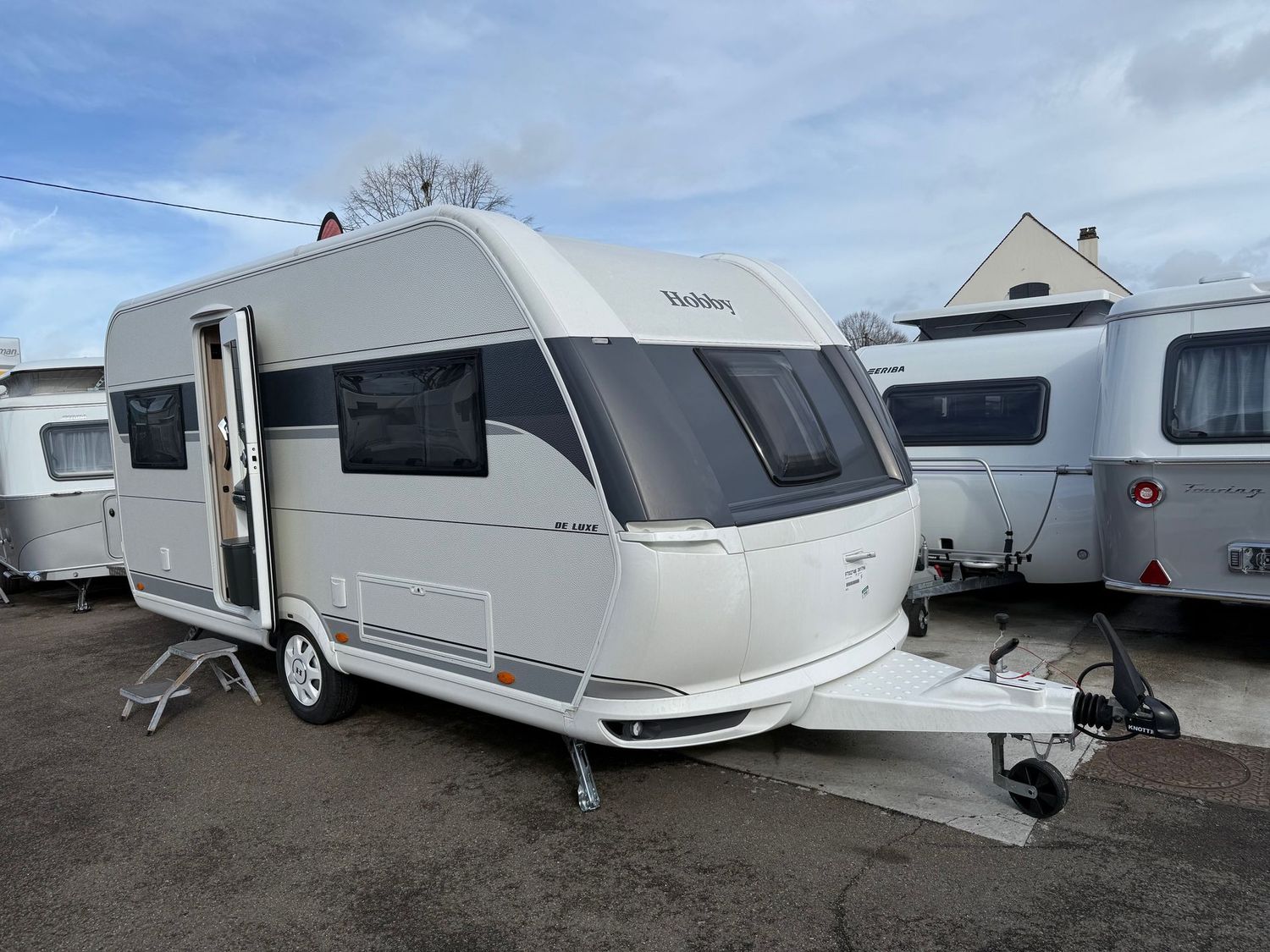 HOBBY 460 UFE  29 390€