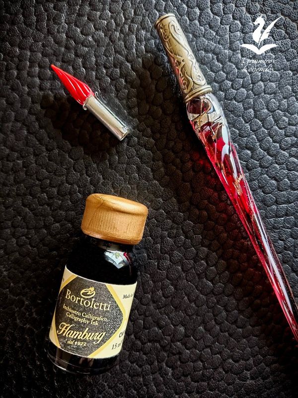 Plume en Verre Rouge