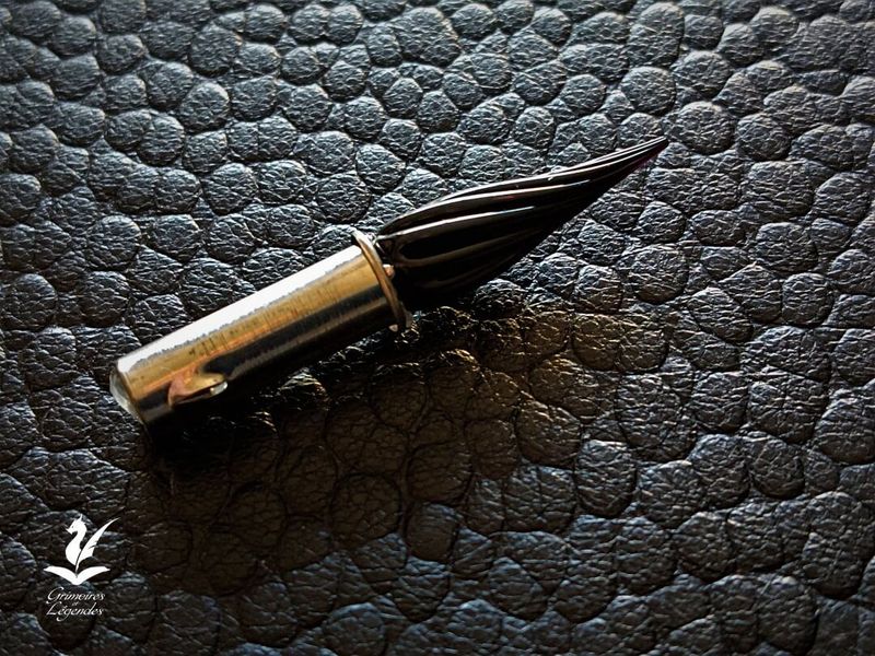 Embout en Verre Noir