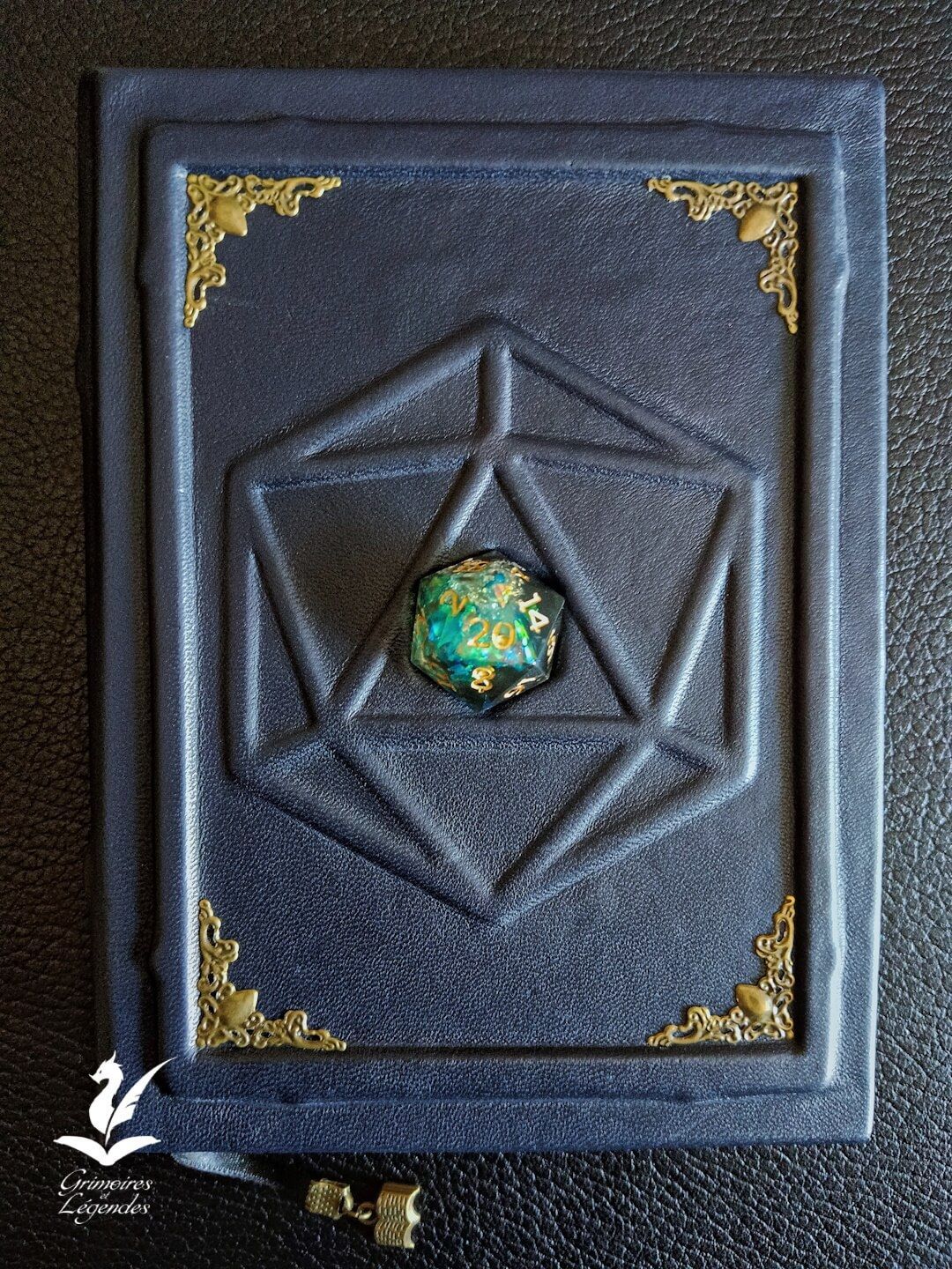 D20 D20