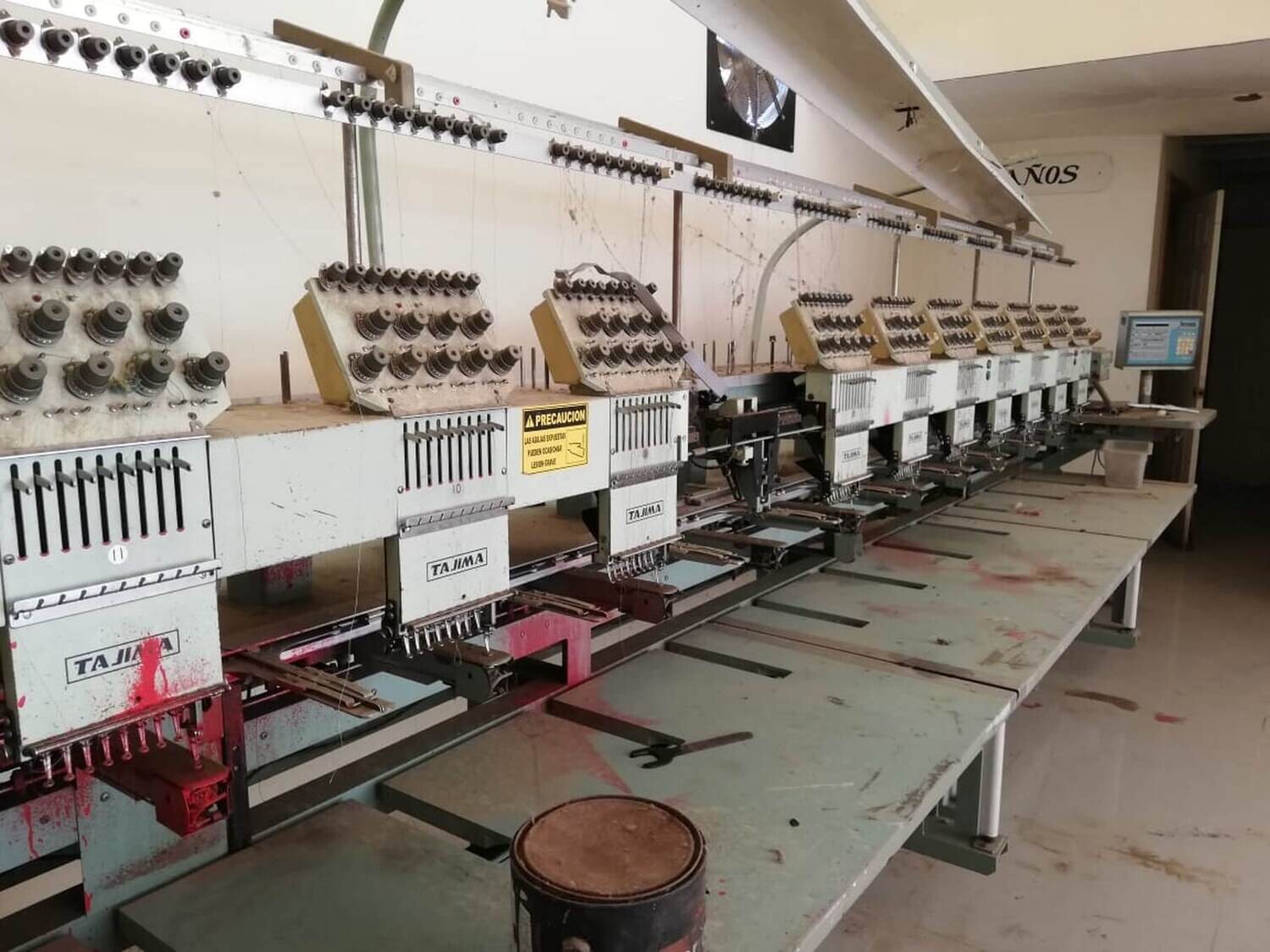 LOTE 909: MAQUINA DE SERIGRAFIA. MARCA: TAJIME TME-DC912. BORDADORA DE 12 CABEZAS