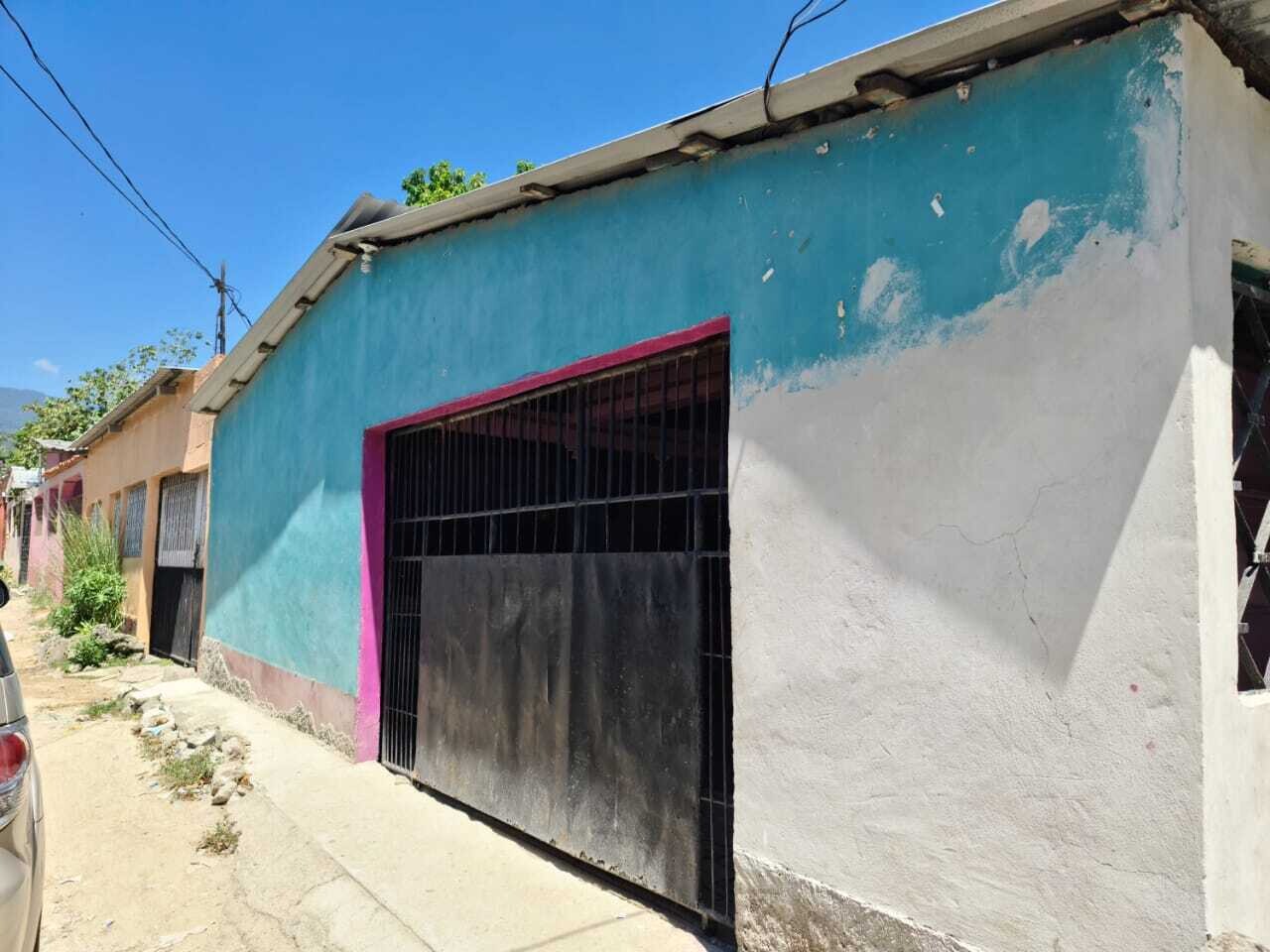LOTE 949: INMUEBLE DE USO RESIDENCIAL UBICADO EN LA COLONIA SAN JOSE V, ZONA SE-048, LOTE # 9, BLOQUE # 27, SAN PEDRO SULA, CORTES.