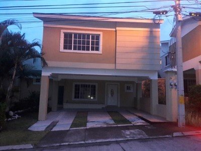 ​LOTE 579:  CASA HABITACION EN RESIDENCIAL PORTAL DEL BOSQUE CLUSTER A LOTE 29 1ERA ETAPA SECTOR CIPRES