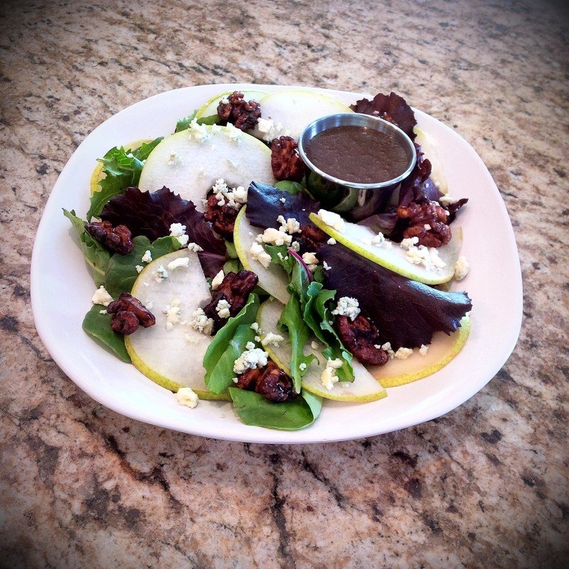 Pear &amp; Gorgonzola Salad