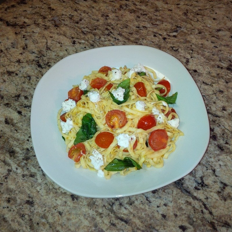 Tomato, Basil &amp; Ricotta Linguine