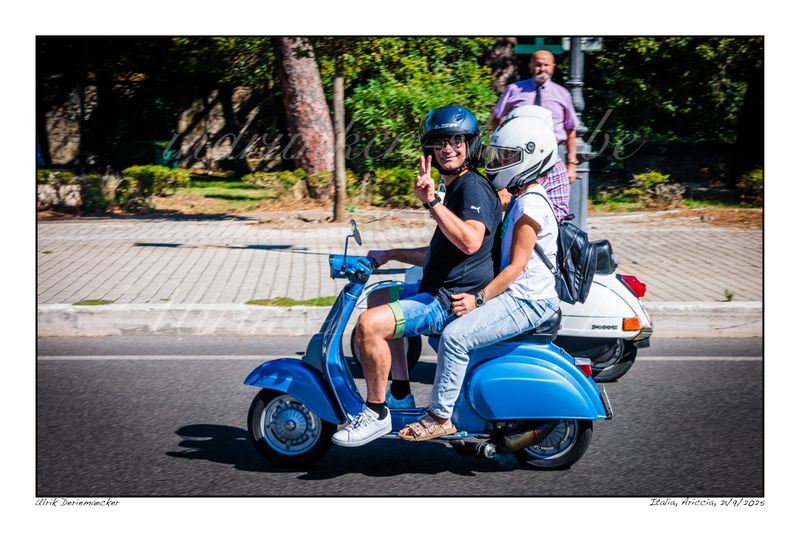 2025-09-21-0075 - Italie, Ariccia - 3x2 petit