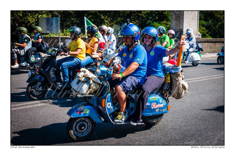 2025-09-21-0053 - Italie, Ariccia - 3x2 petit