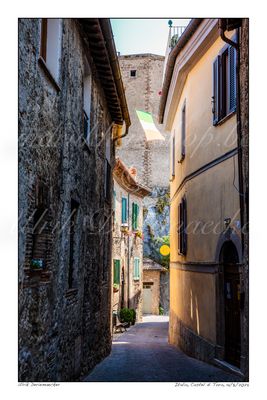 2025-08-14-0068 - Italië, Castel di Tora - 2x3 klein